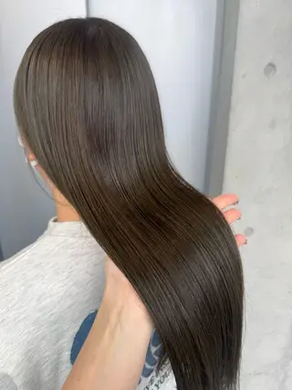 ロング カラー パーマ ヘアアレンジ 透明感/オリーブ/ グレージュ/YUKAのヘアスタイル
