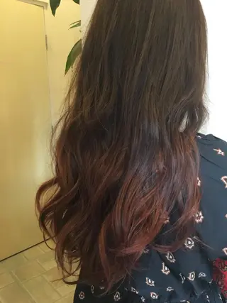 ロング カラー パーマ ヘアアレンジ IVY villa Suzu.のヘアスタイル