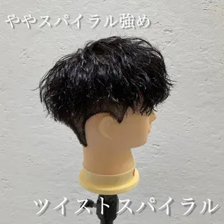 ショート パーマ 【メンズ専門】 古田　隆悟のヘアスタイル