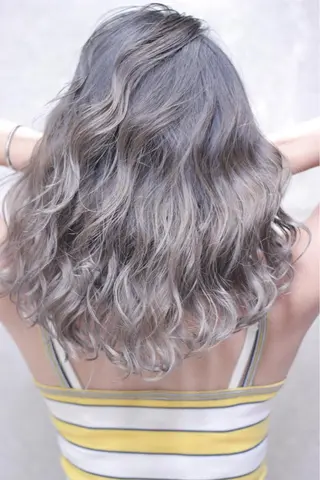 ミディアム 及川 光のヘアスタイル