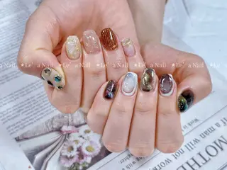 ミディアム カラー ネイル Le’a NailSalonのネイルデザイン