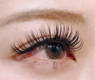 マツエク・マツパ Honami . Iのマツエク・マツパデザイン