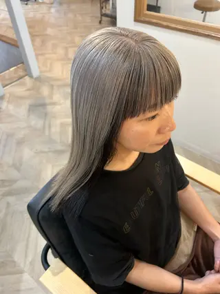 ミディアム ayumi ／透明感カラーのヘアスタイル