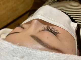 マツエク・マツパ 南 真理奈の眉毛・アイブロウイメージ