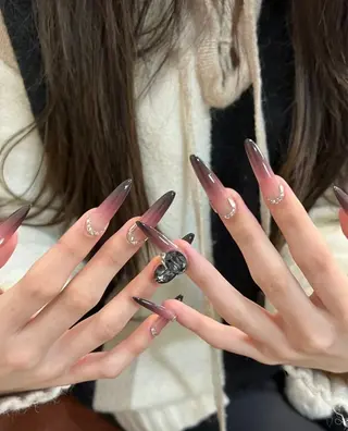 ネイル THE ONE 寺尾のネイルデザイン