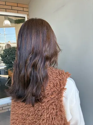カラー カラーモデル Takahataのヘアスタイル
