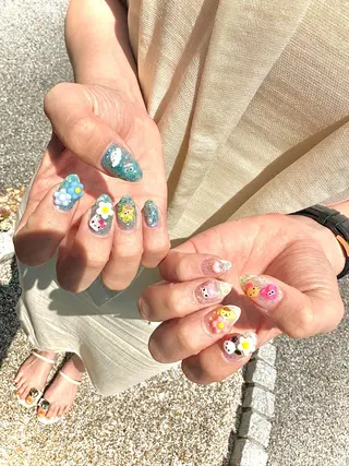 ネイル salon de 4H所属・小林 麻里のネイルデザイン