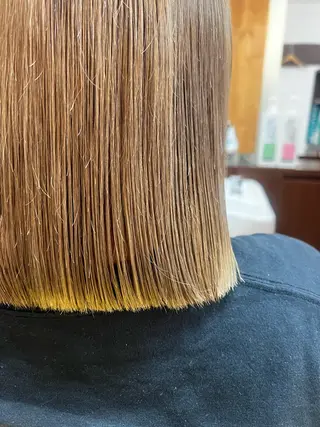 ミディアム カラー ヘアアレンジ bh.maara デザイン／ハイトーンのヘアスタイル