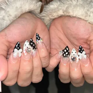 ネイル MODA MANAMIᵕ̈のネイルデザイン