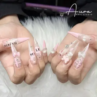 ネイル Aura Nail Studioのネイルデザイン