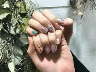 ネイル 舞田 苑香のネイルデザイン