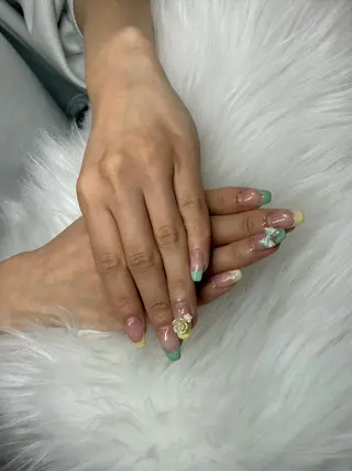 ネイル R.I所属・R.I みちのネイルデザイン