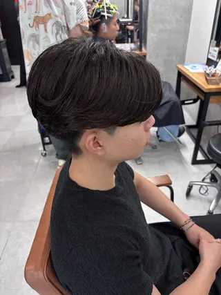 パーマ メンズ フェザーの鬼 🇰🇷yutoのヘアスタイル