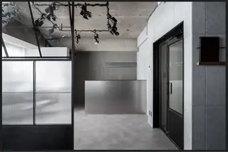 Miku / パーマモデル伏見 栄のヘアスタイル