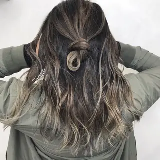 ロング カラー LUSTRE クロサワのヘアスタイル