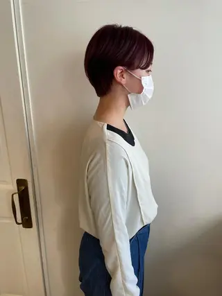 ショート カラー MIOベージュカラー 柔らかいカラーのヘアスタイル