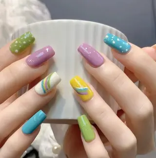 ネイル 高木 維麗絲のネイルデザイン