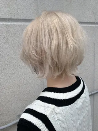 ショート カラー ヘアアレンジ 🦋レイヤーカット ミドリカワ🦋のヘアスタイル