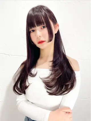 ロング 𩵋住 佳帆のヘアスタイル