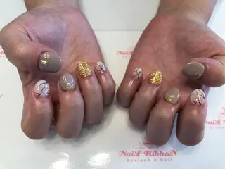 ネイル ネイルリボン 受付スタッフのネイルデザイン