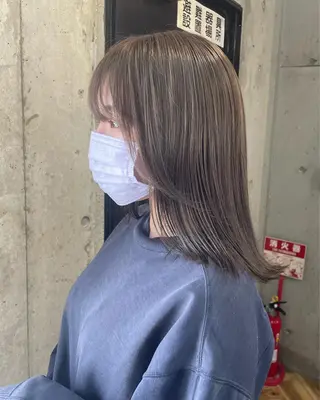セミロング カラー SHOTO ハイトー ン/ブロンドカラーのヘアスタイル
