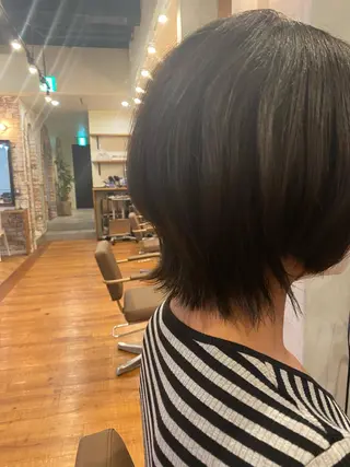 ミディアム ママ美容師🧸谷山 潮音/ReFa取扱店のヘアスタイル