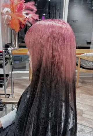 セミロング カラー トミオカ ノアのヘアスタイル