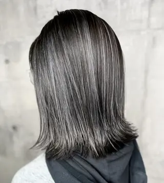 ミディアム カラー mimiiy梅田 中崎町ハイトーンのヘアスタイル