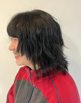 ミディアム パーマ レベンス田町 西谷悠のヘアスタイル