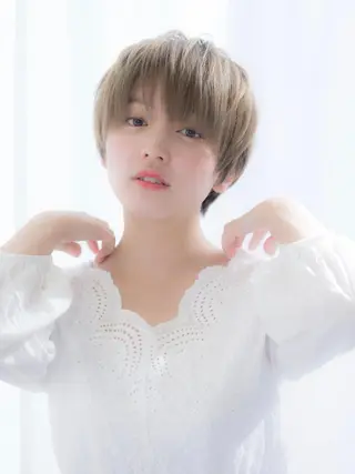ショート カラー レイヤーカット✂️ 横浜No1♡下鳥翔子のヘアスタイル