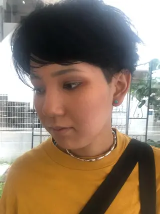 ショート カラー 林 梓のヘアスタイル