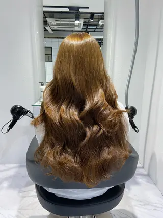 セミロング カラー センターパート特化 井上健太のヘアスタイル