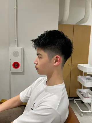 ショート メンズ 山﨑 燦人のヘアスタイル