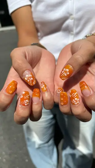 ネイル Queen所属・伊藤 梨恋のネイルデザイン