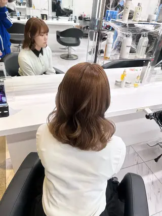 カラー 透明感ベージュ🤎 ナチュラルレイヤーのヘアスタイル
