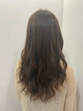 ロング [髪質改善カラー] 佐藤唯花🦋のヘアスタイル