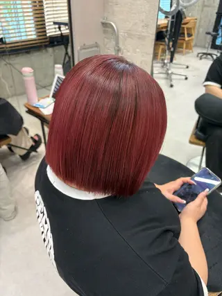 ショート カラー KAEDE🌺Wカ ラー/ホワイトカラーのヘアスタイル