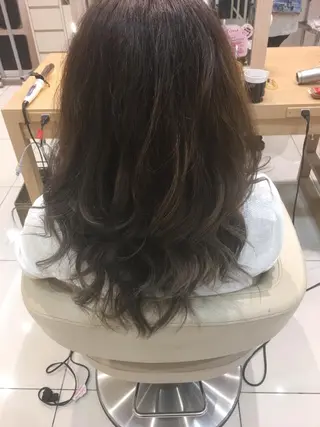 セミロング カラー 小田原NO1 美容師 飯田飛翔のヘアスタイル