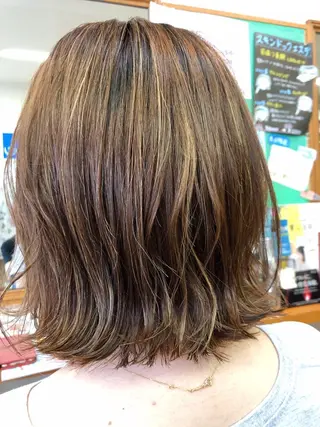 ミディアム YAP！HAIR トコツメアヤノのヘアスタイル