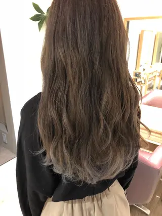 ロング カラー ヘアアレンジ 髪質改善 MAKIのヘアスタイル