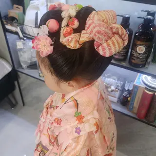 キッズ ヘアアレンジ ESTELA... OHARA のヘアスタイル