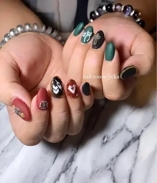 ネイル ﾈｲﾙﾙｰﾑﾘｯｶ 𝐦𝐚𝐲𝐮のネイルデザイン