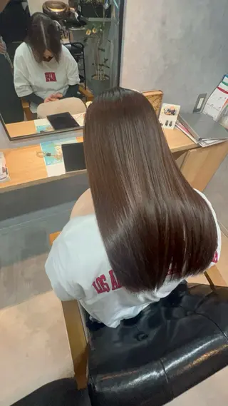 ロング motoトップカラー リスト/ブリーチカラのヘアスタイル