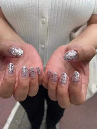 ネイル はばすみれ🎀ﾈｲﾙ 光ﾌｪｲｼｬﾙ ﾍｱのネイルデザイン