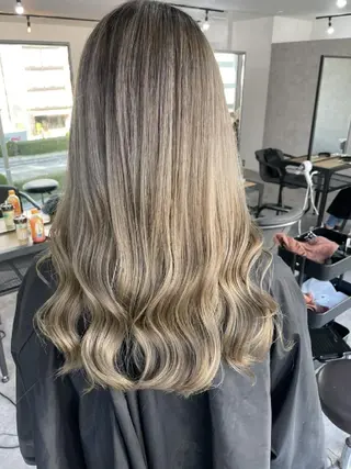 セミロング カラー パーマ ヘアアレンジ ネイル キッズ マツエク・マツパ メンズ カラー特化サロン Eir心斎橋のヘアスタイル