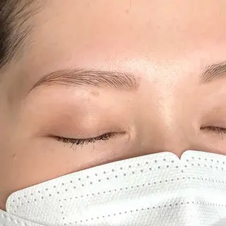 アイブロウ EBRIS🌿 HINATA(浦和)のマツエク・マツパデザイン