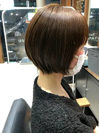 ショート カラー ディレクター ノナカのヘアスタイル