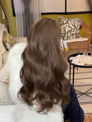カラー 韓国風レイヤーカラー ライムのヘアスタイル