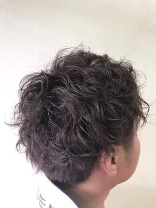 パーマ メンズ ダブルスキルエクステ /羽エクステ白石宇由のヘアスタイル