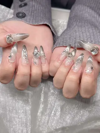 ネイル Lee Nailsのネイルデザイン